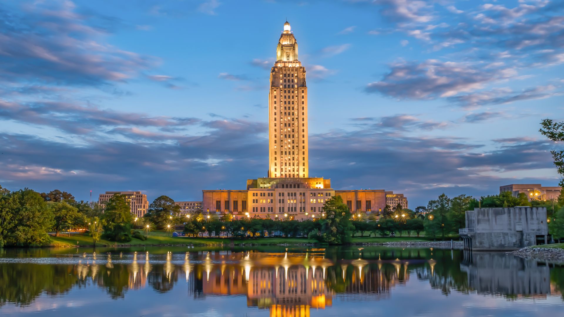 Louisiana PSC Wrestles with Private-Use Electrical Networks, Donor Disclosures, and an Accelerated Meta Process