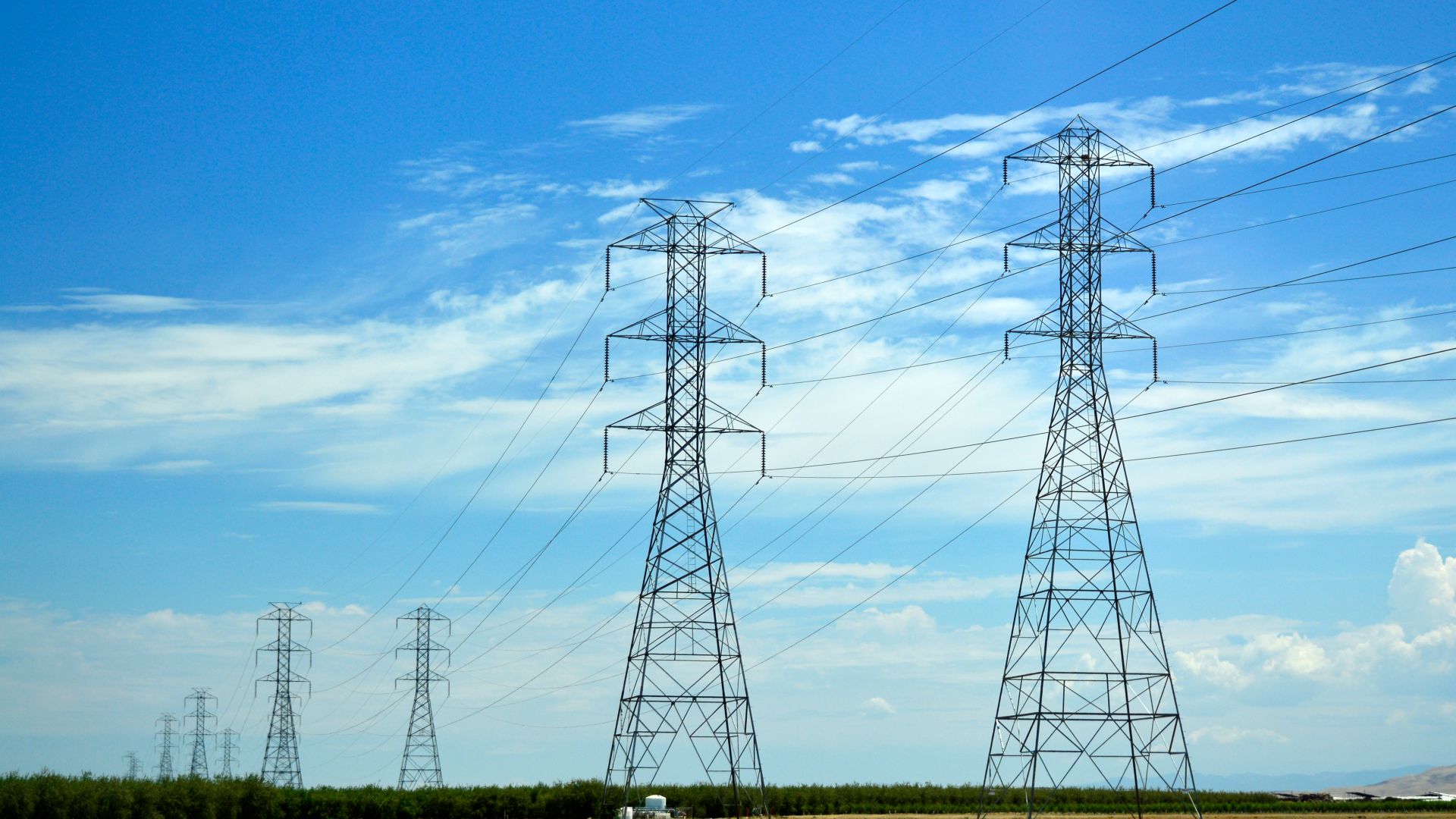 MISO's Parallel Track Matching Large Loads with New Power Plants for Interconnection Needs More Time